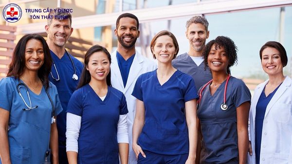 Điều dưỡng học những gì