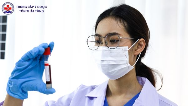 Xét học bạ ngành Kỹ thuật Xét nghiệm Y học: Điều kiện và quy trình kỹ thuật xét nghiệm y học xét học bạ