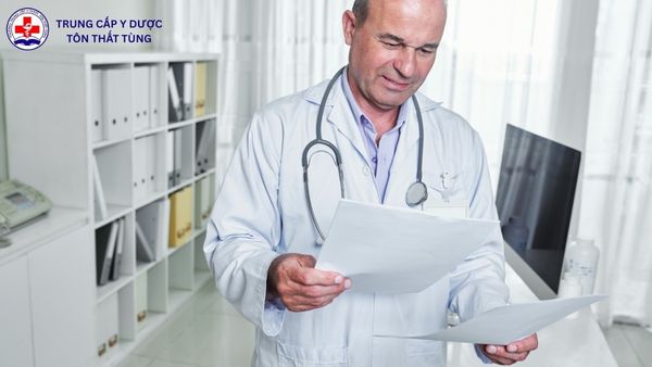 Thạc sĩ Xét nghiệm Y học là gì? Điều kiện học, thời gian và lộ trình phù hợp thạc sĩ xét nghiệm y học