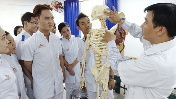 Mức lương của Y sĩ đa khoa