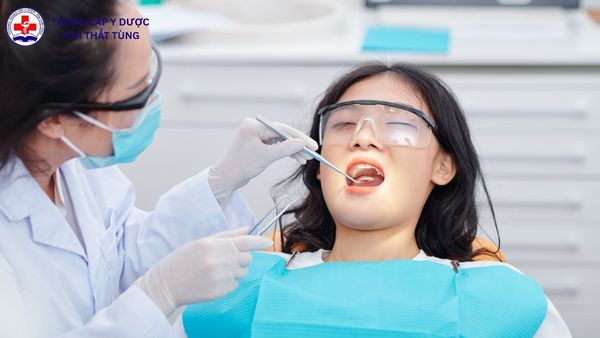 Điều dưỡng nha khoa là làm gì? Công việc, cơ hội và lộ trình học điều dưỡng nha khoa là làm gì