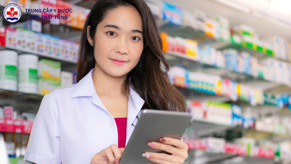 ngành dược là gì